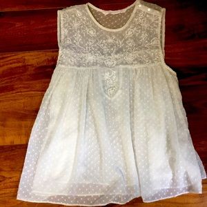 ZARA Size M - White flowy/lace/sleeveless shirt